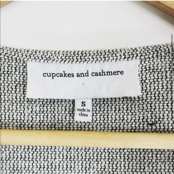 Cupcakes and Cashmere Striped Knit Coat - Picture 3 of 5